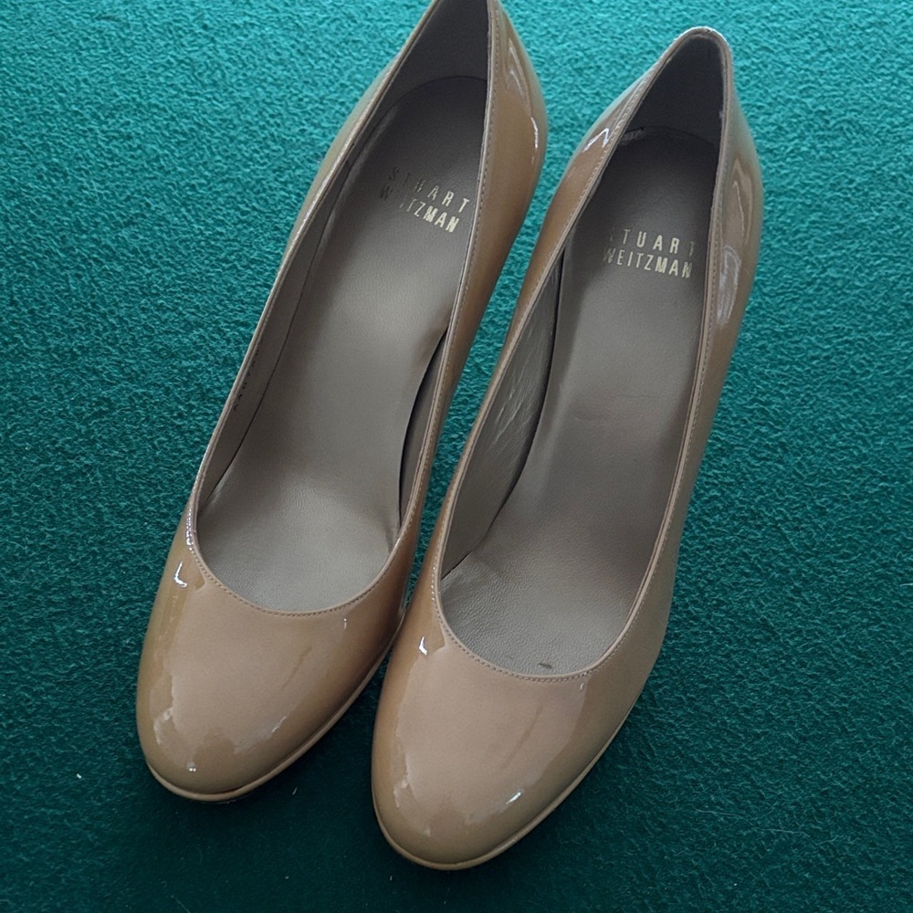 Stuart Weitzman yellow/mustard pumps 8.5